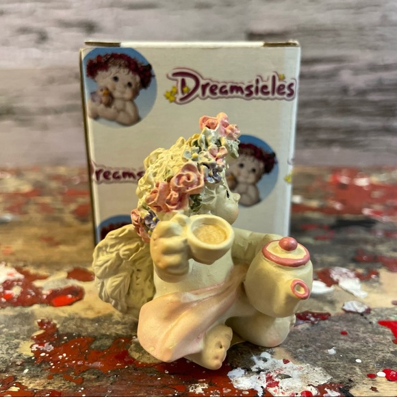 2/$30 Dreamsicles 1998 DC021 Angel Cherub High Tea Collectible Mini Figurine NIB - Picture 7 of 12